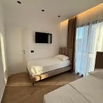 Imperial 4*