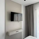 Imperial 4*