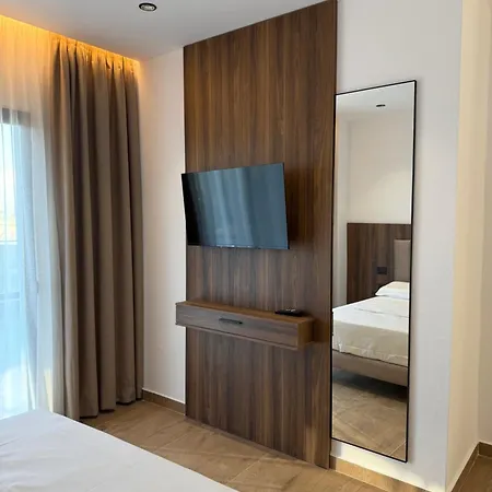 Imperial Ξενοδοχείο 4*