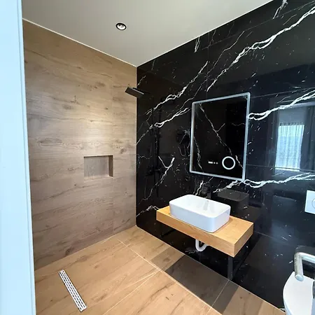 Imperial Ξενοδοχείο 4*